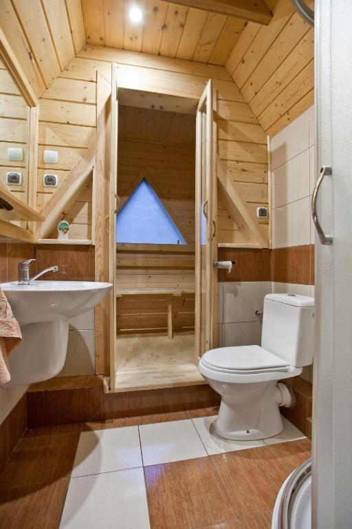 Domek W Krynicy Z Sauna كرينيتسا زدروي المظهر الخارجي الصورة
